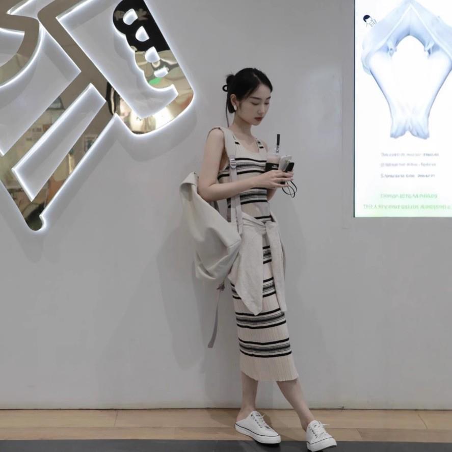 时尚休闲条纹长款显瘦背心裙夏季新款宽松慵懒度假风无袖连衣裙子
