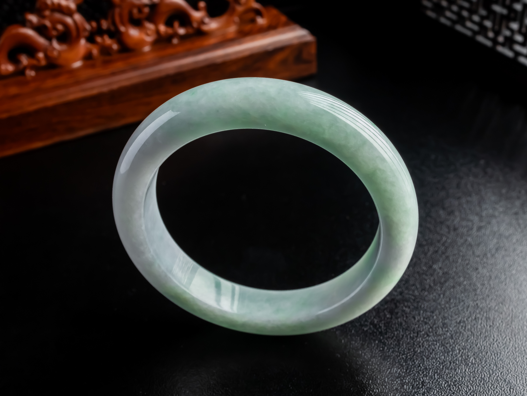 58圈口 天然A货翡翠玉镯冰满绿满色正圈手镯 64.98g