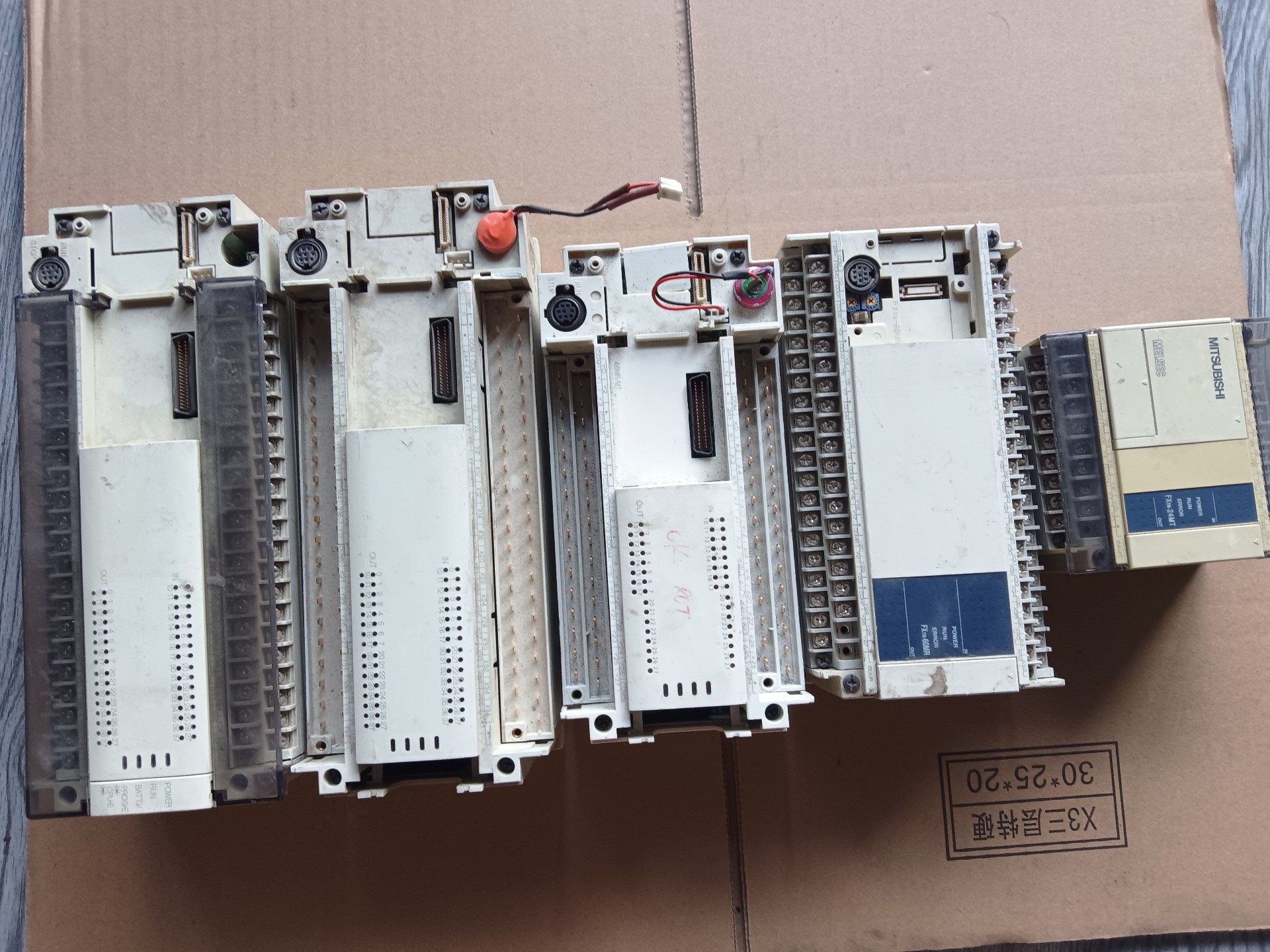 三菱 FX2N-64MR-001 数量2