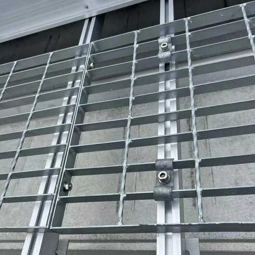 铝板屋电力通道栅板光伏检修锌走道脊板镁平台踏板板步道格维运