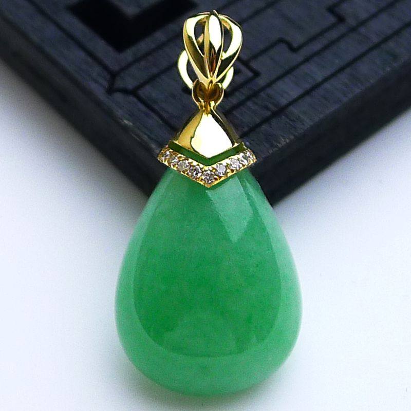 缅甸天然水滴形金镶玉翡翠吊坠水滴18K金镶嵌精品玉石带证3.64g