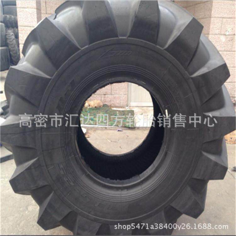 现货供应23.5-25人字花纹搅拌机 拌土机轮胎 工程轮胎