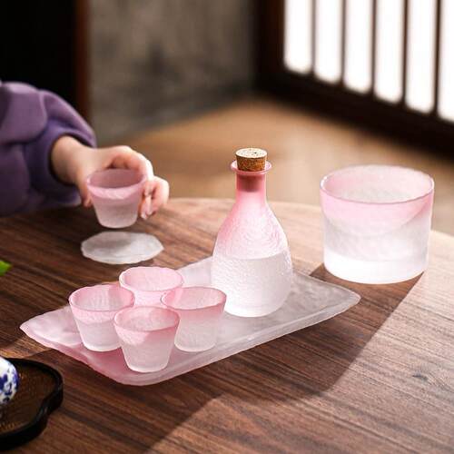 高端妃粉日式小酒杯白酒杯套装清酒酒具玻璃分酒器果酒酒壶酒盅