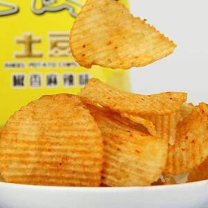 云南特产天使土豆片麻辣味薯片怀旧零食小吃大包整箱贵州土豆片
