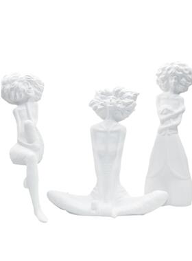 简约人物雕塑摆件创女意电视柜可爱孩装饰品卷发少女北现代样售板