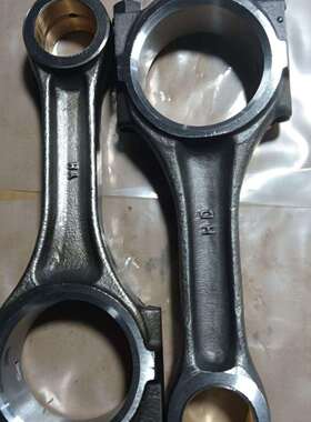 DMAX连杆 FOR ISUZU Rod asm conm 8-94392376-0 8943923760 4HK1