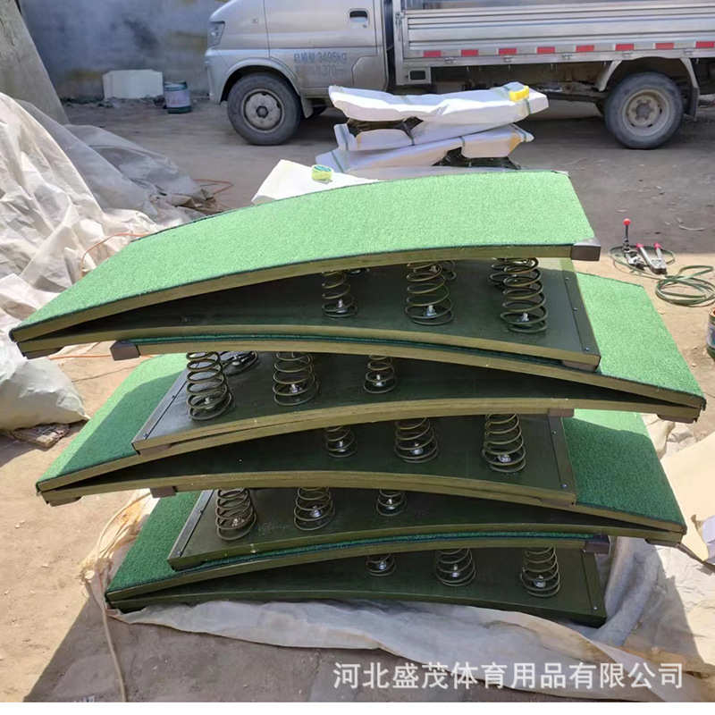 学校田径体能训练体操S型助跳板踏板 山羊跳鞍马跳后空翻弹簧踏板