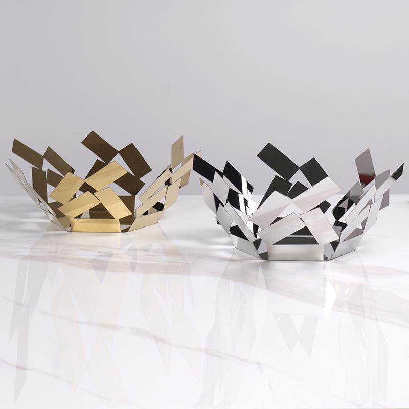 现代轻奢镂空果盘设计师客厅茶几摆件样板间软装桌面装饰收纳托盘