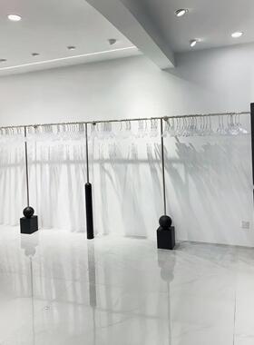 新款服装店展示架上墙黑色双拼不锈钢侧挂衣架陈列男女装陈列货架