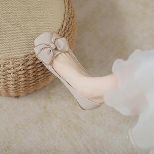 春夏单鞋女2026新款配裙子浅口季巨好看的鞋子配裙子孕妇0210kd