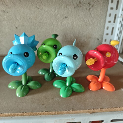 正版豌豆寒冰闪电火焰豌豆，ea正版授权，植物大战僵尸玩具，全