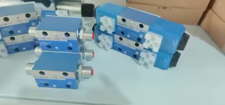 VICKERS 全新伊顿威格士 DG4V 3 2C M U