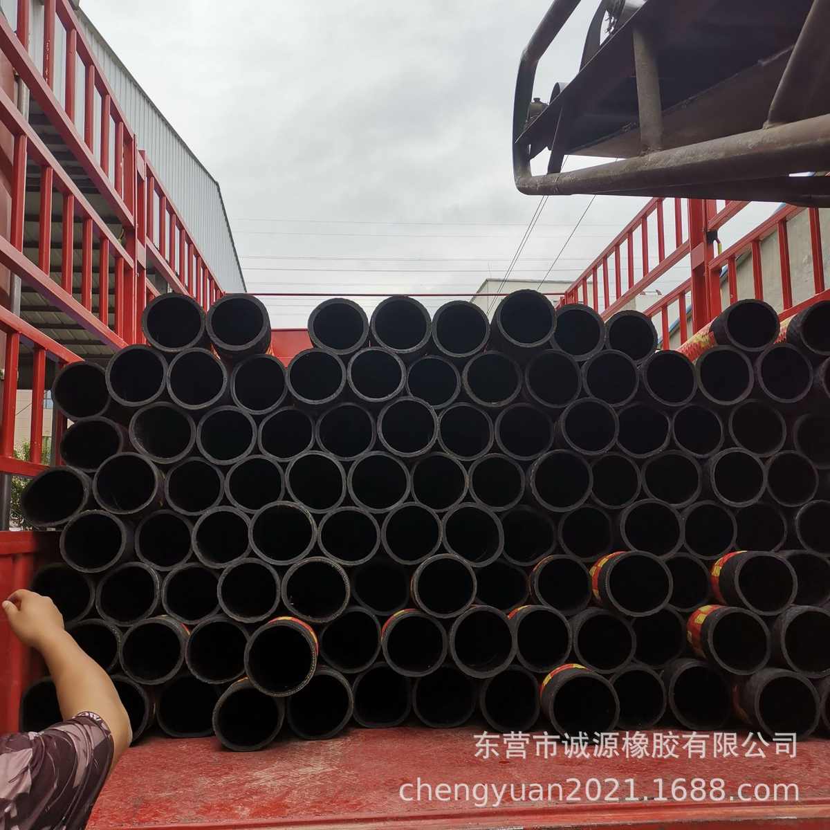 耐油胶管吸管 橡胶管油罐车dn152吸dn102埋黑色卸胶管通用灰扁防