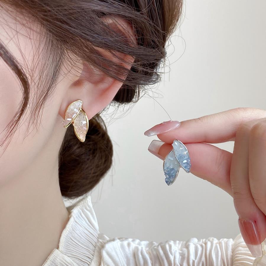 srrmhyn渐变树叶耳钉女