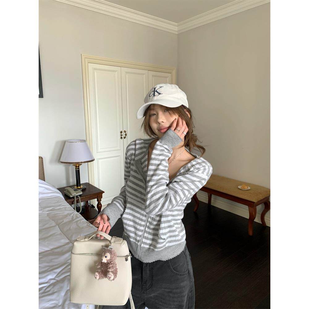 秋季外套韩系慵懒风早秋条纹连帽女装气质百搭宽松休闲卫衣开衫