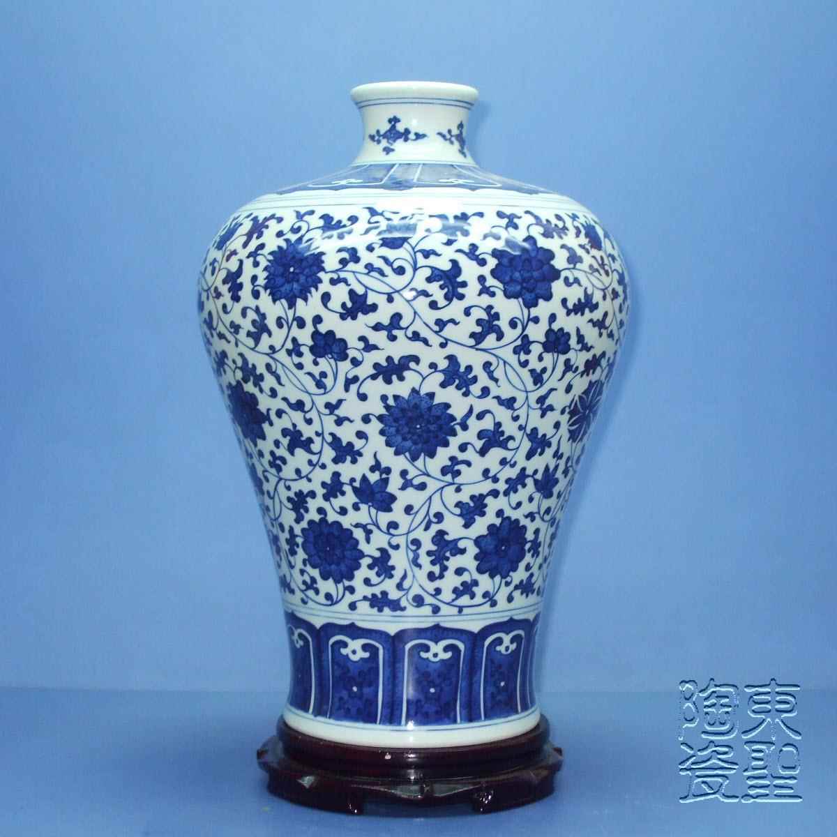 缠枝纹青花梅瓶景德镇手绘陶瓷花瓶复古装饰工艺品摆件仿古青花瓶