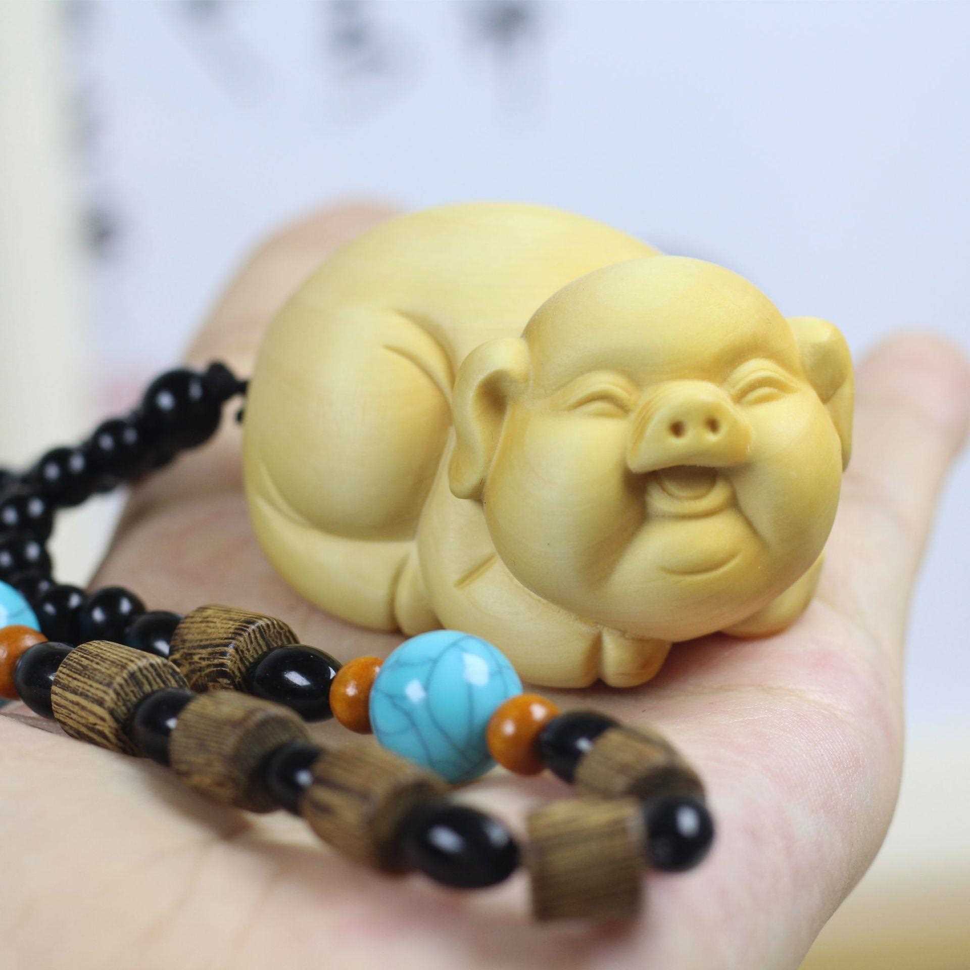 新款直销黄杨木雕刻动物工艺品福气小猪家居装饰品汽车挂件随身文