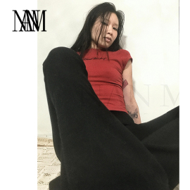 NAN美式复古辣妹圆领经典红色短袖上衣女修身收腰健身字母正肩T恤