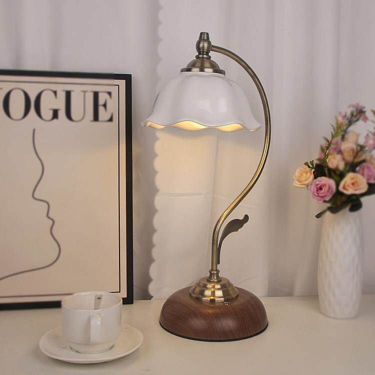 正品欧式古陶瓷台灯式花居室床头新灯中式民国风格书房照明装饰美