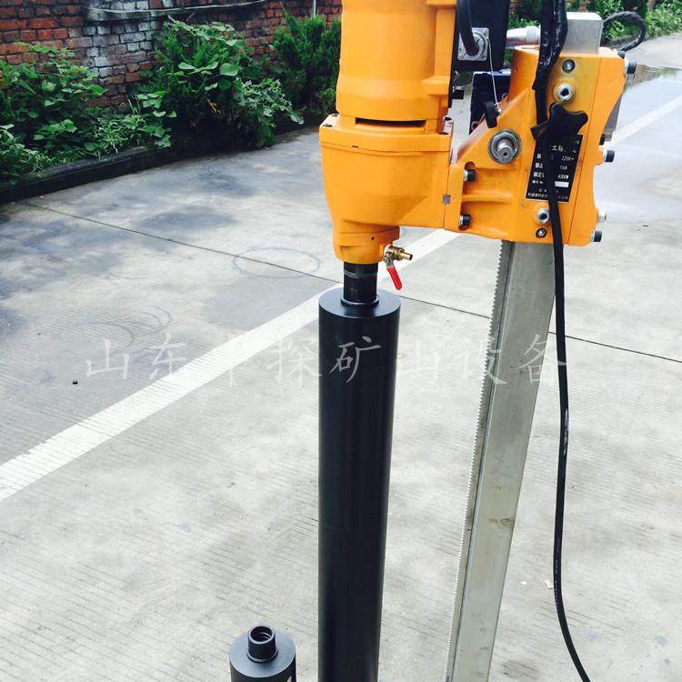 公路打孔汽油取样钻机 混凝土钻孔取芯机 石头护栏安装打孔机现货