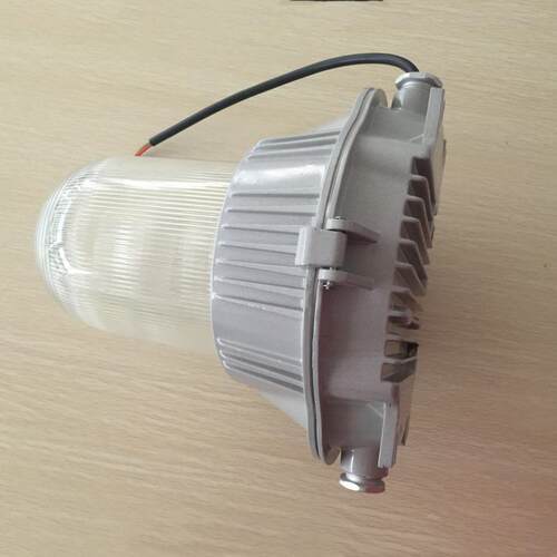 NFC9130防眩泛光灯 GC101三防LED平台灯50W 变电站弯杆金卤灯150W