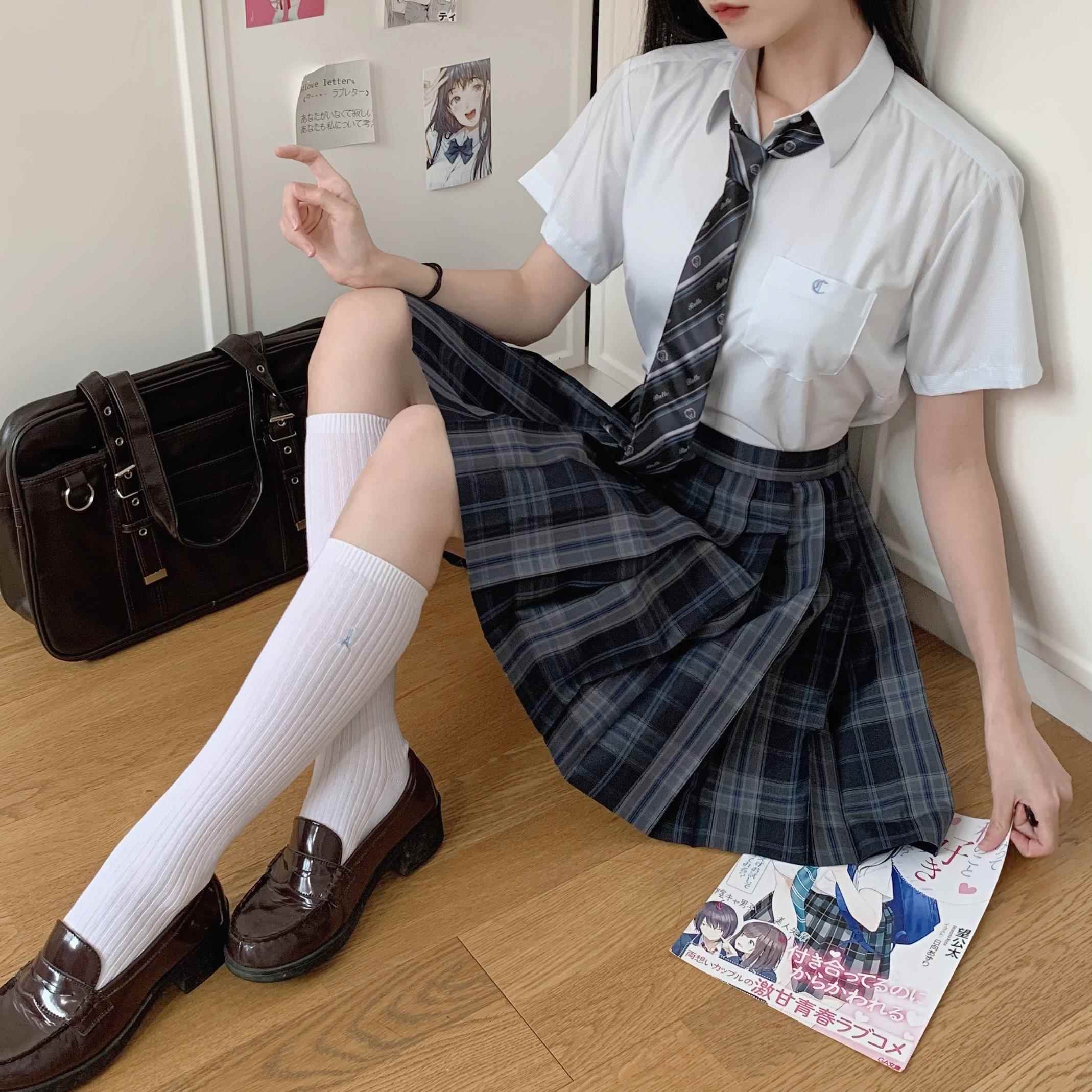 孤山 格裙心脏地震原创jk制服套装校供感百褶半身学生女学院短裙