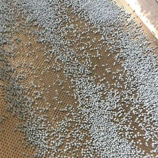 母顆粒塑料注塑吹塑擠母銀色色粉灰色粒通用吹母粒聚乙烯銀灰色膜