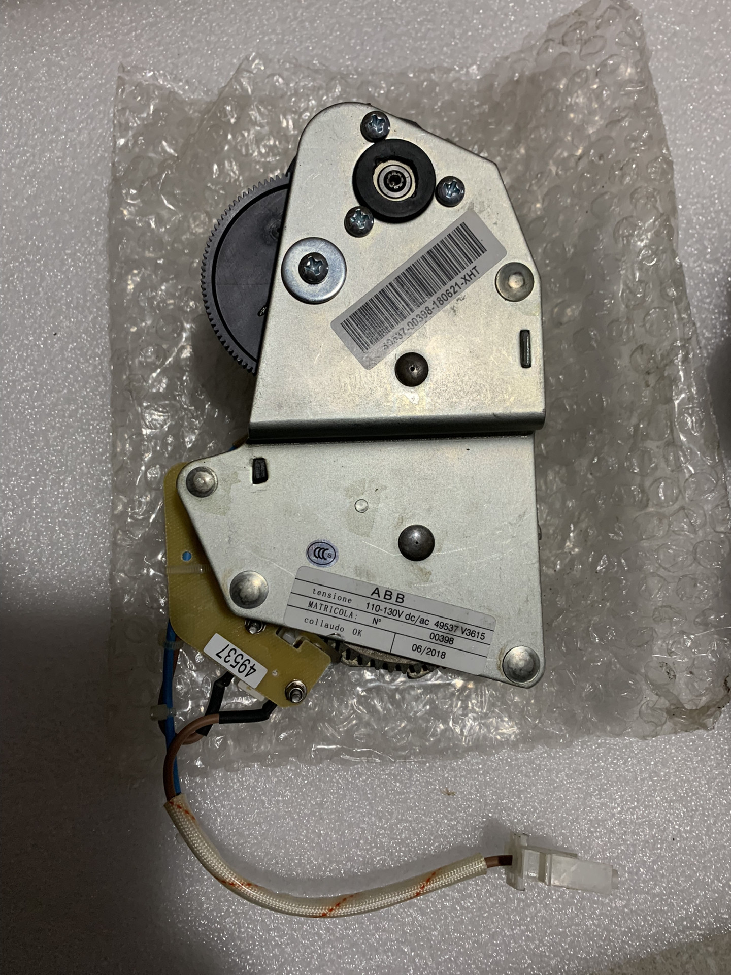 ABB 真空框架储能电机110V tensions全新库存