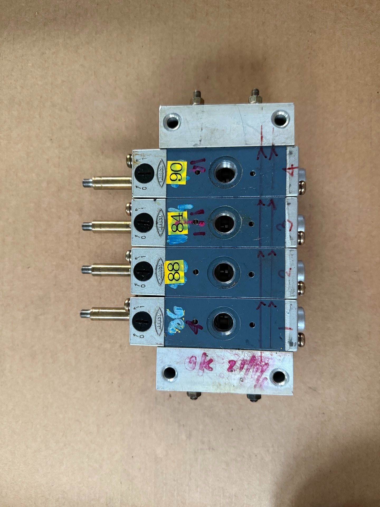 NABCO气控84/86/88/90电磁阀，原装，使用过，功