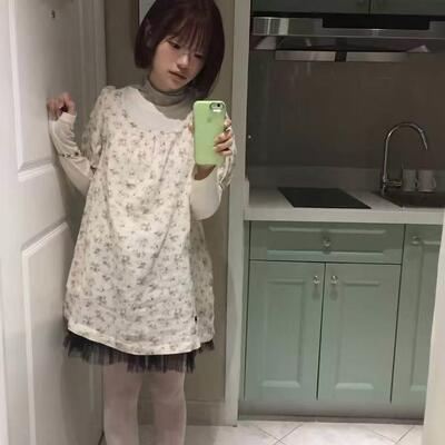 番薯小羊卷自制 日系复古碎花抽褶蝴蝶结绑带连衣裙