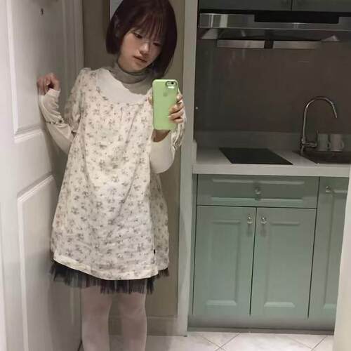 番薯小羊卷自制 日系复古碎花抽褶蝴蝶结绑带连衣裙
