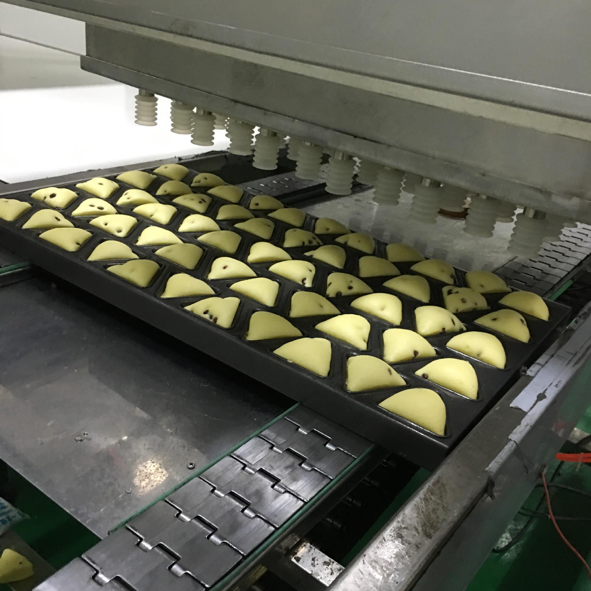 上海厂家蛋糕脱模机自动脱盘机面包吸盘机早餐设备商用烘焙披萨