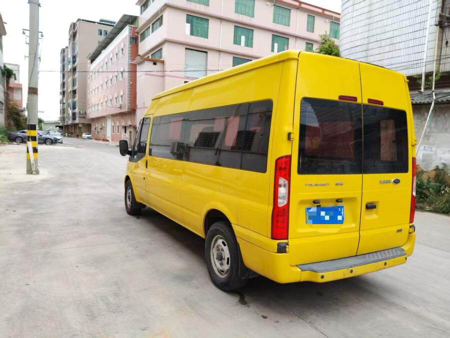 4月22日泉州市18年12月上牌福特全顺新世代蓝牌柴油2.2T加长轴7座非营运无报废年限手续齐全可过户网络拍卖公告