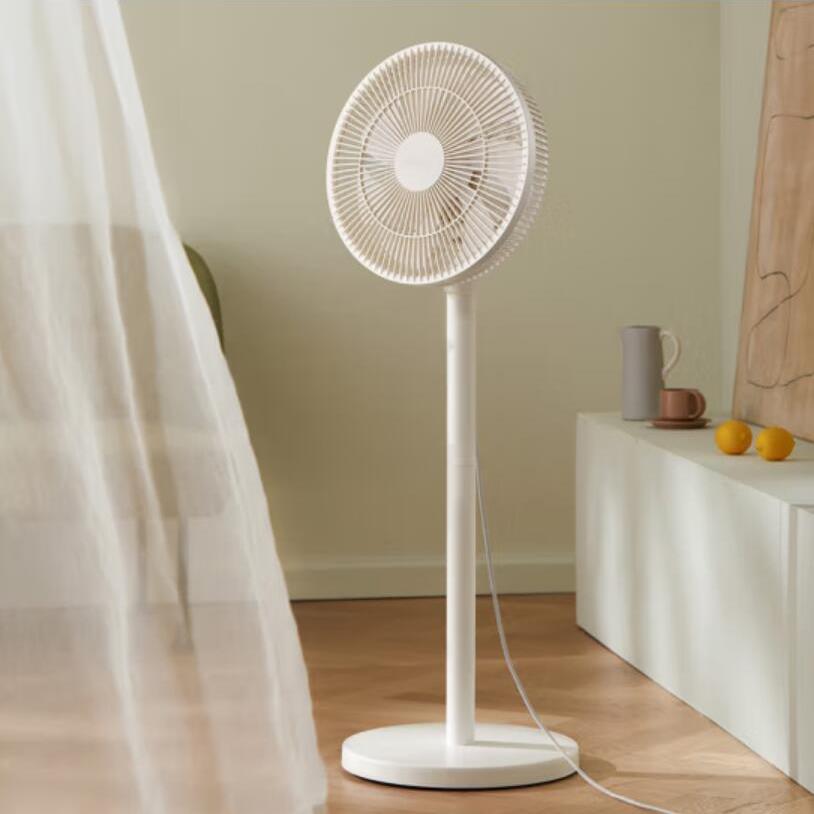 小熊DFS-D43F3风扇落地扇立式风扇 仿生羽翼7扇叶 远距送风 三档