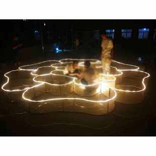 花瓣婚庆铁纱布置新款礼堂创意大型道具。艺贴吊顶玫瑰装饰婚挂件