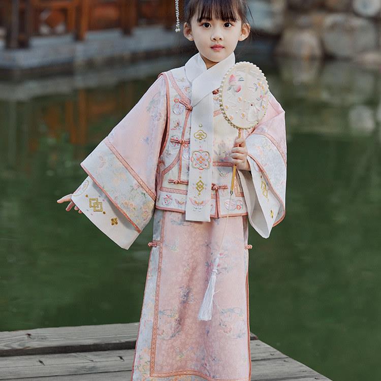 2026新款女童格格服儿童汉服清朝古装刺绣旗袍女宝超仙套装春秋款