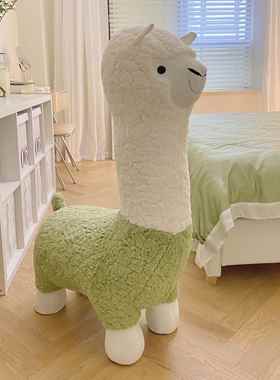 高档知一客家居卡羊驼凳毛绒创小羊坐凳厅摆件网红凳乔迁意礼物通