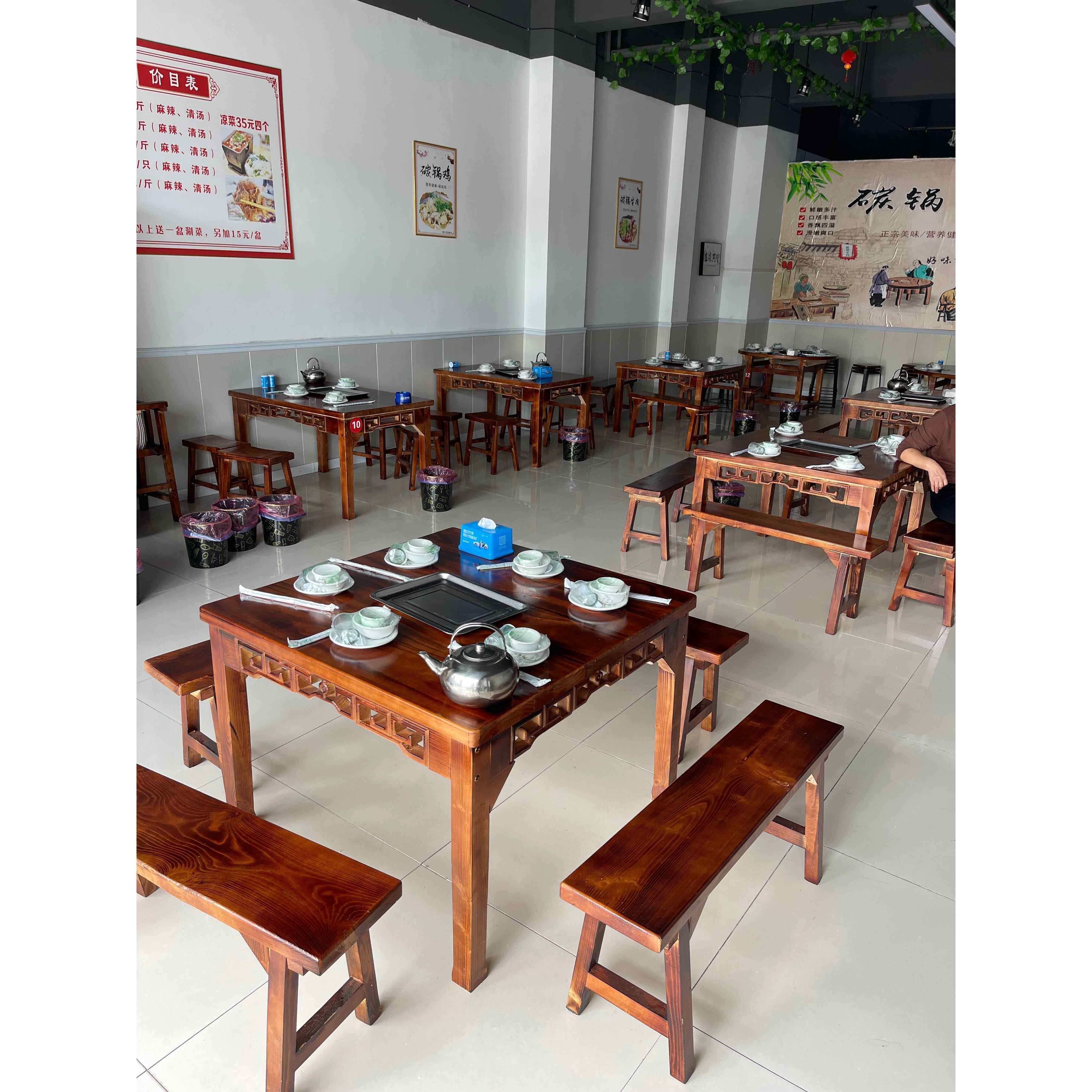5V碳化仿古实木方桌餐桌火烧木休闲桌打牌桌公园饭店农家乐桌