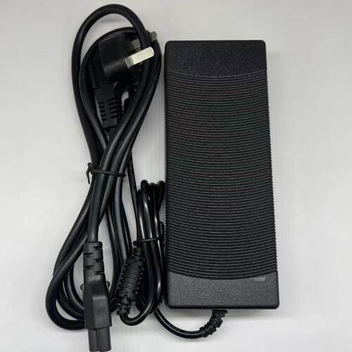 魔三音响S6充电器24V26V28V32V4.5A5A电源适配器LPTA魔方魔3plus