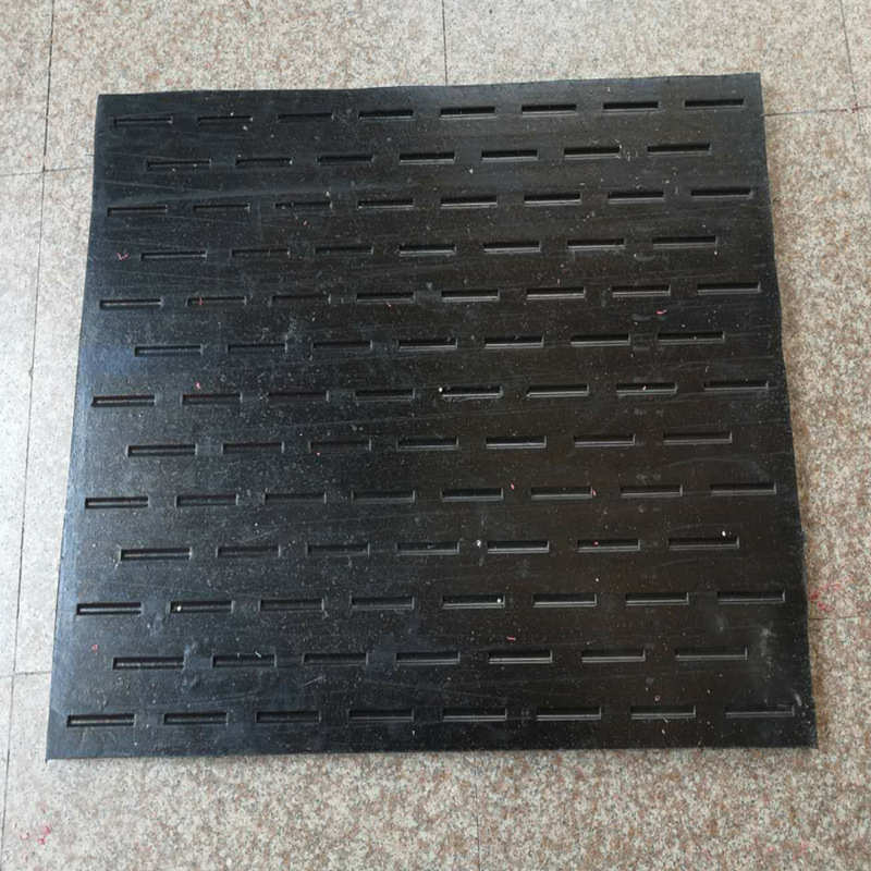 橡胶坡道减噪板交通设施地下停车场坡道度防噪板下坡垫实心减震板