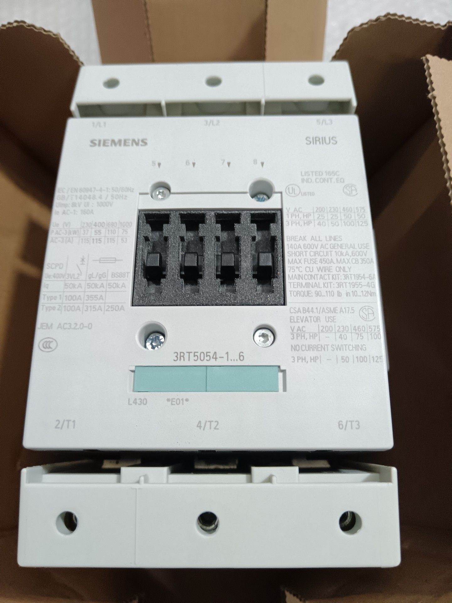 西门子3RT5054-1AP36接触器，全新带包装一台，原装