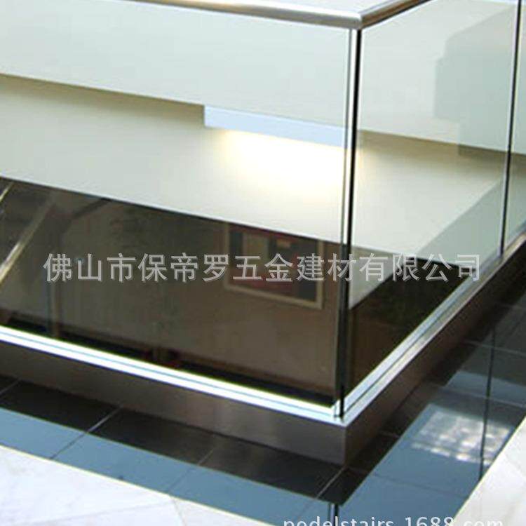 玻璃护栏地槽护栏卡槽护栏不锈钢包边护栏厂家护栏楼梯护栏