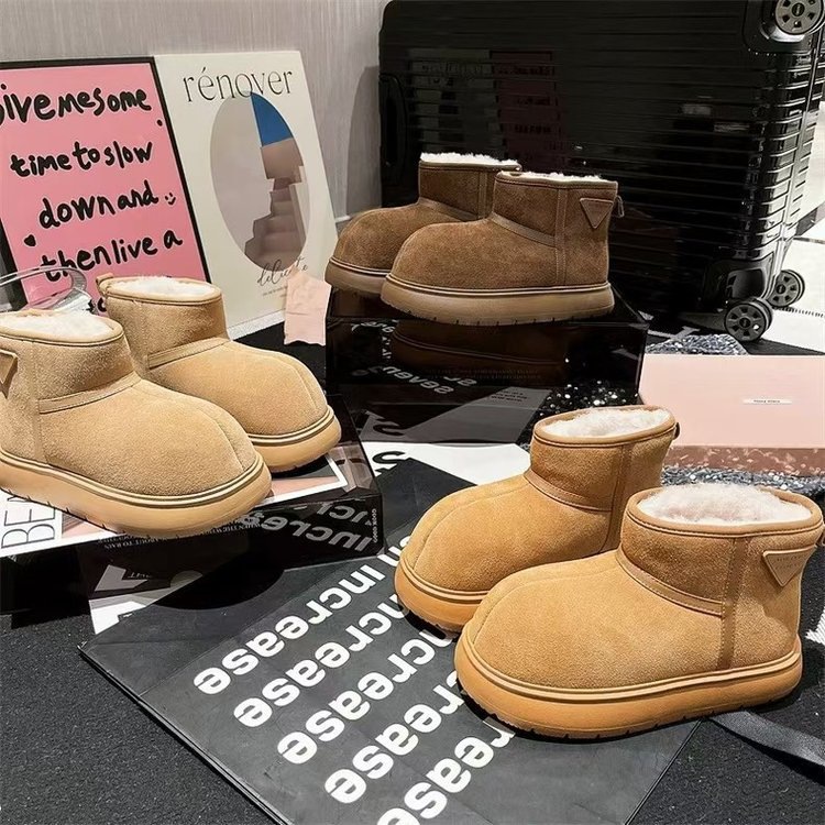 雪地靴厚底加厚保暖时尚雪地靴