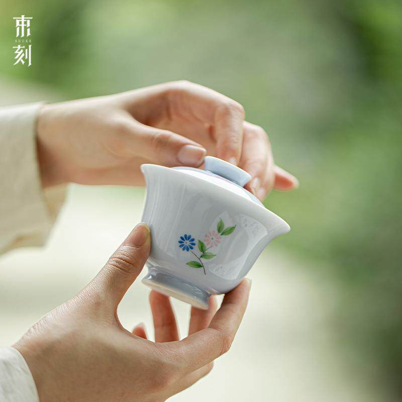 束刻玉泥浅蓝纯手绘小雏菊二才盖碗不烫手茶艺家用白瓷陶瓷泡茶碗