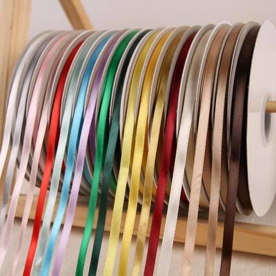 Red cloth green golden glow gold opening ribbons pink