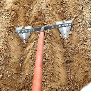 开沟起垄神器锄头小型培土机铲种植农活铁锹犁头尖锄手拉犁三角锄