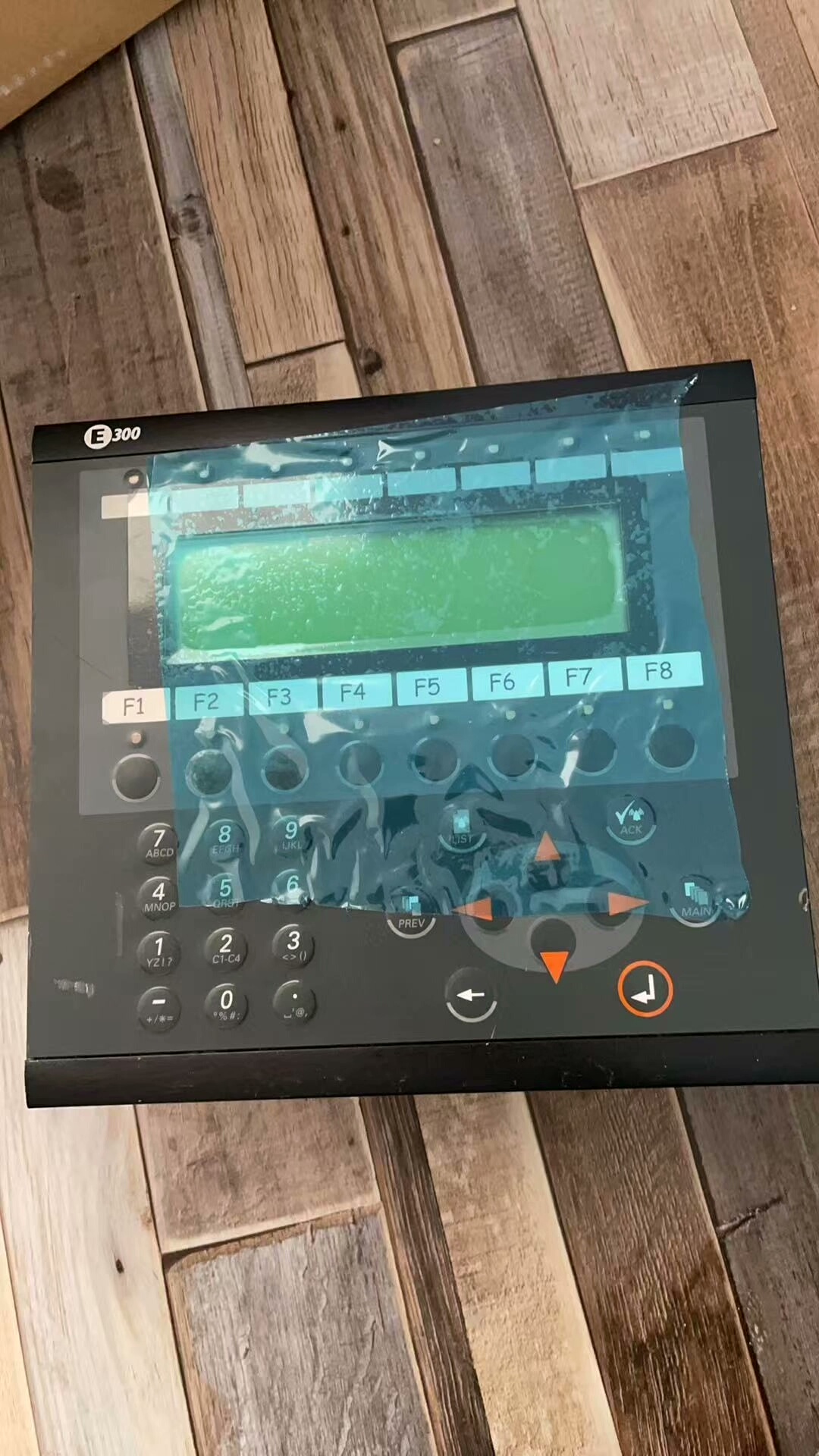 BEIJER E300 04380A 工程余货 原装 成色好