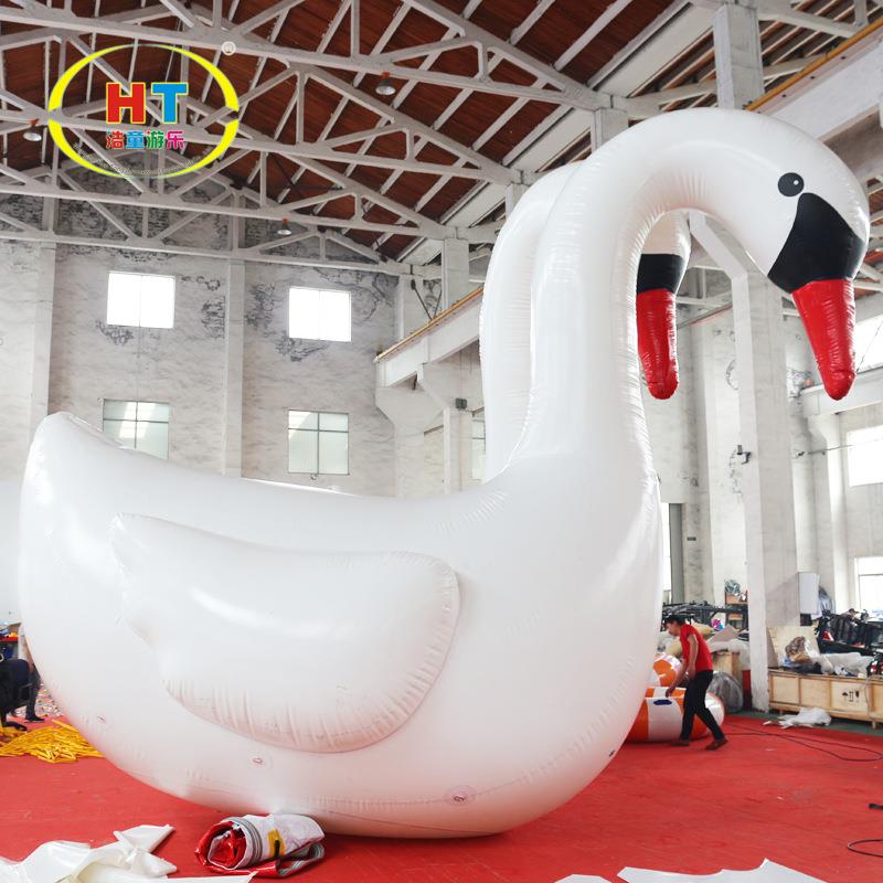 网红水上大黄鸭 水上天鹅源头厂家选浩童游乐
