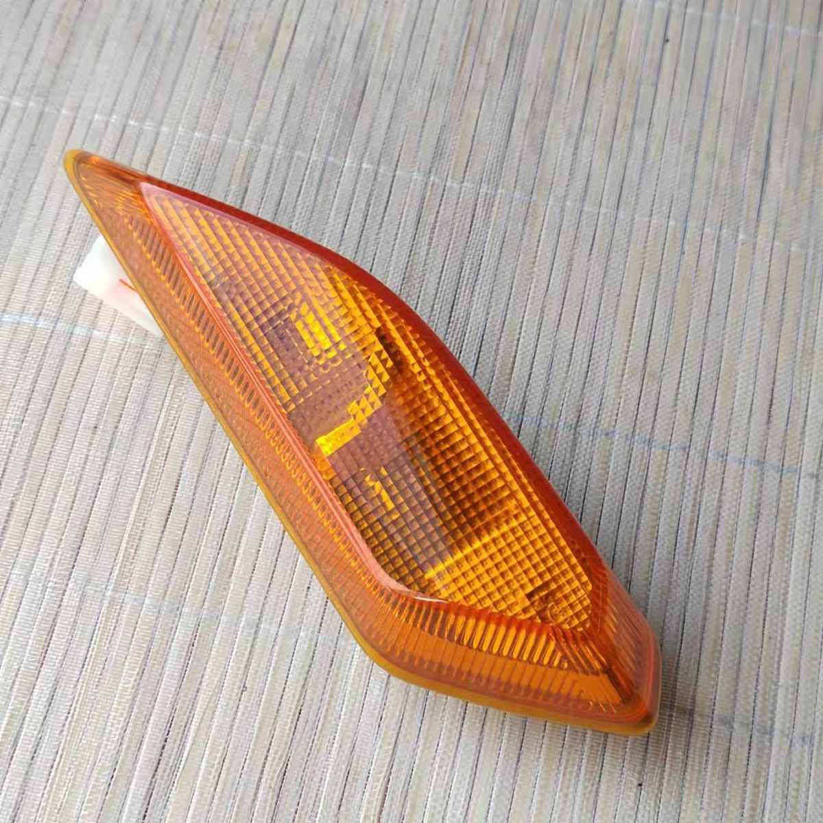 重汽豪沃MAX叶子板边灯车门转向灯翼子板边灯转向灯驾驶室车门灯