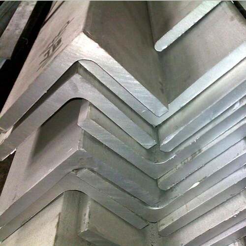 现货供应 30*30*4角钢 幕墙角钢 冲孔幕墙固定专用热镀锌角钢